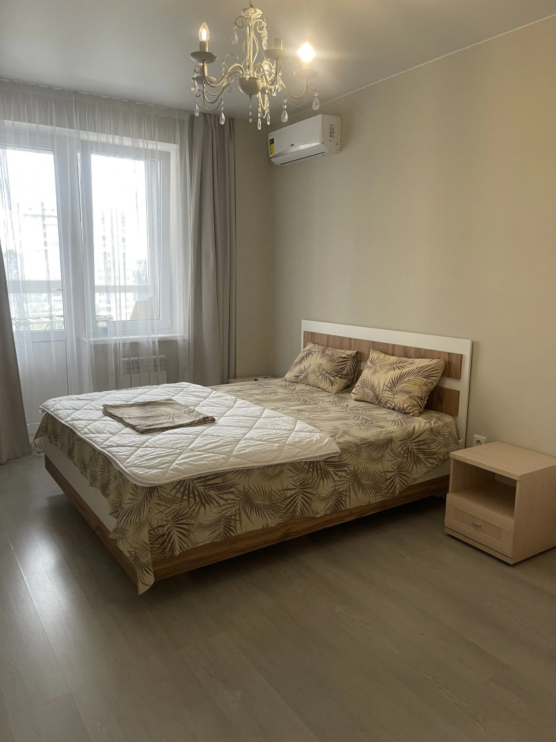 Квартира Двухкомнатная на бульваре 30-летия Победы 50