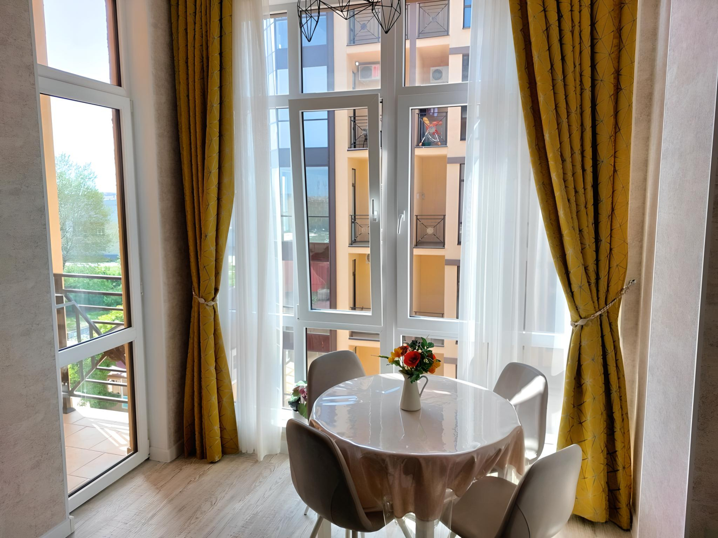 Апартаменты Уютные в Сириусе