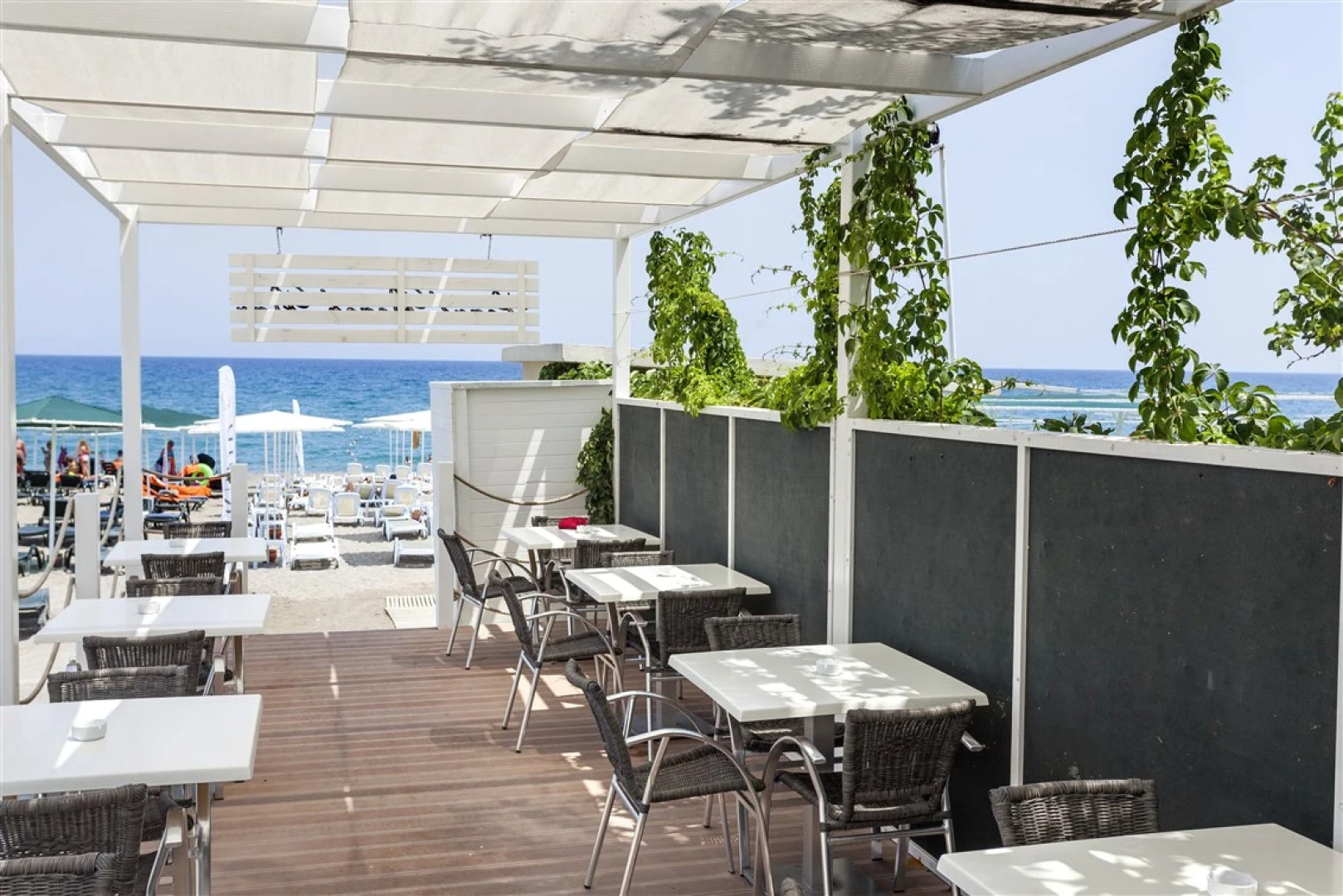 Отель Karmir Resort  & SPA