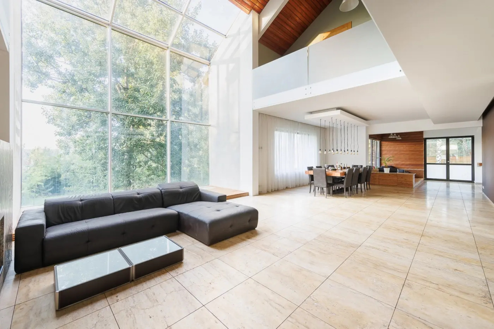 Коттедж Huse Современный с бассейном в Нахабино