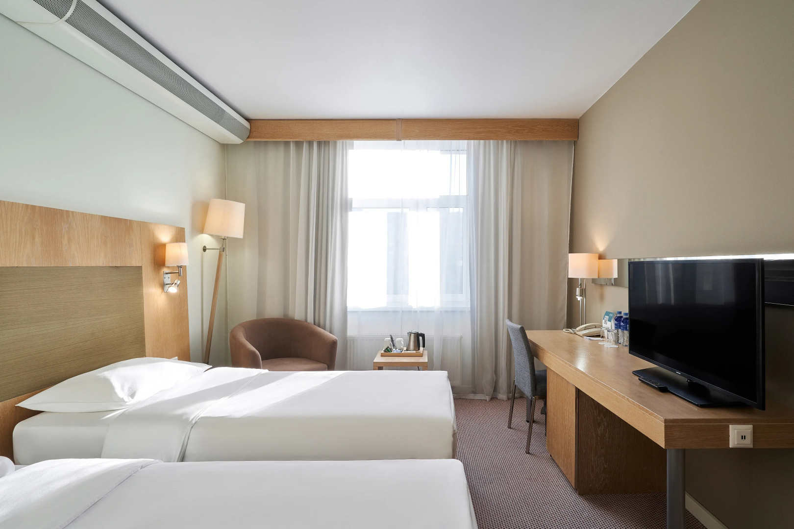 Отель Cosmos Ekaterinburg Hotel