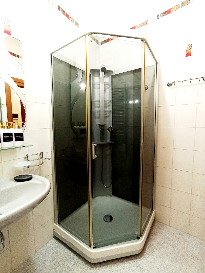 Апартаменты Dolce vita с автономным отоплением, 2 санузлами и тренажёром