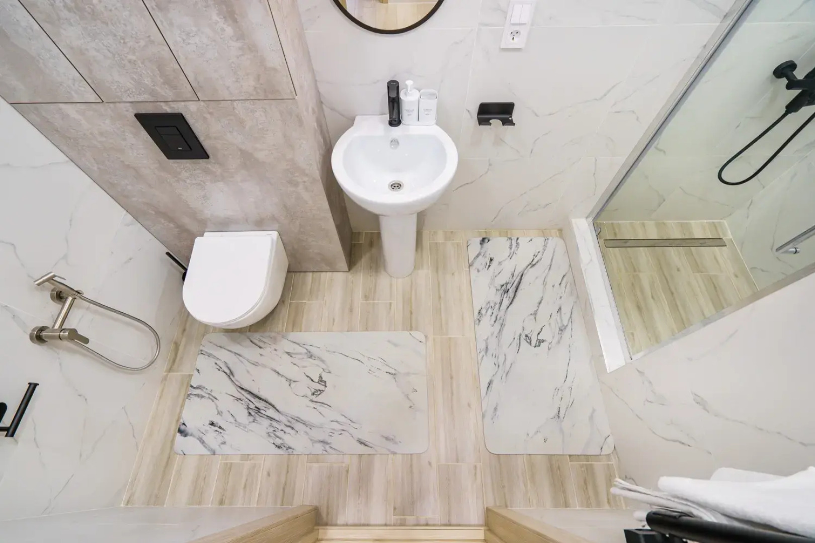 Апартаменты Good night на Белинского 32А Евродвушка