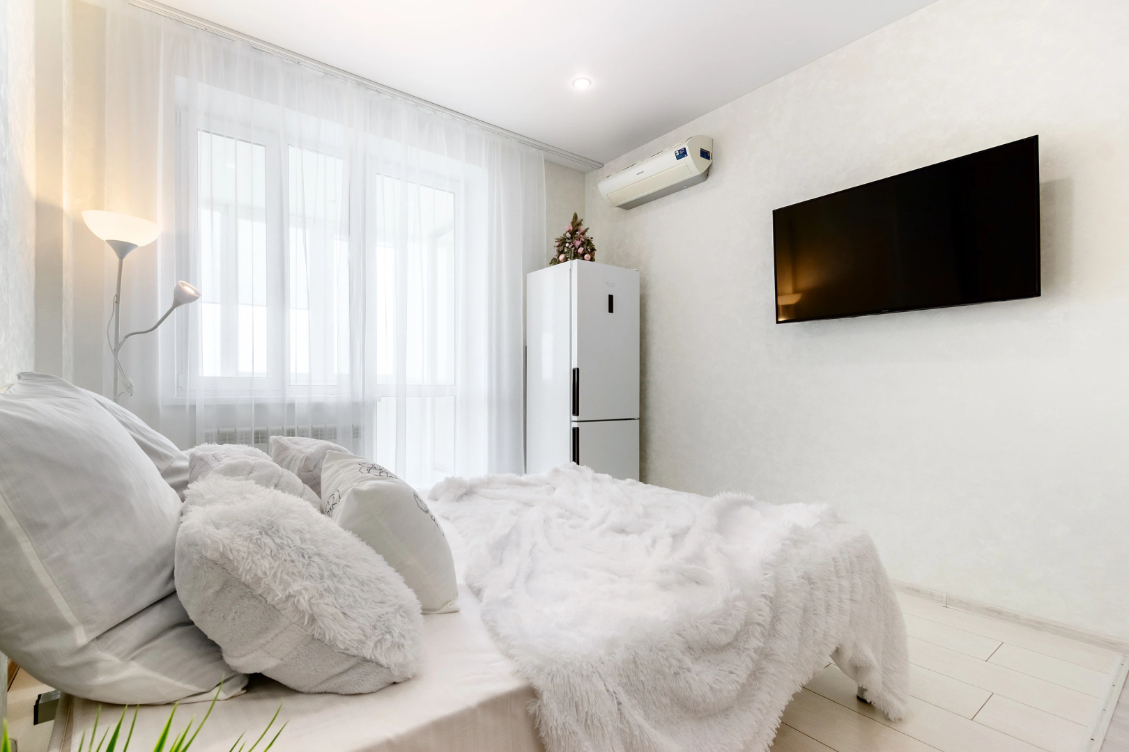 Апартаменты с видом на город с 22 этажа