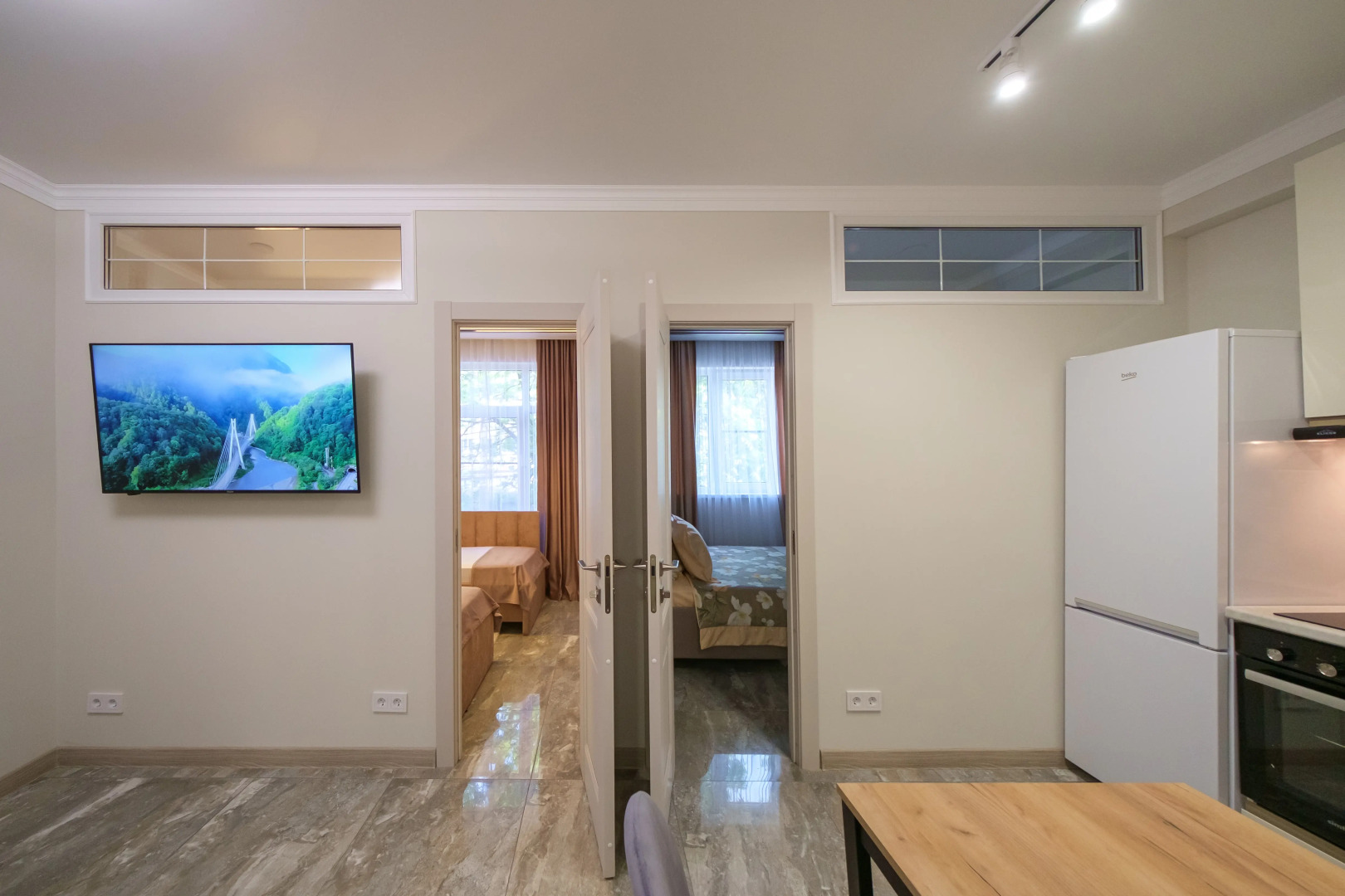 Апартаменты 3-х комнатные  на 1 Береговой линии