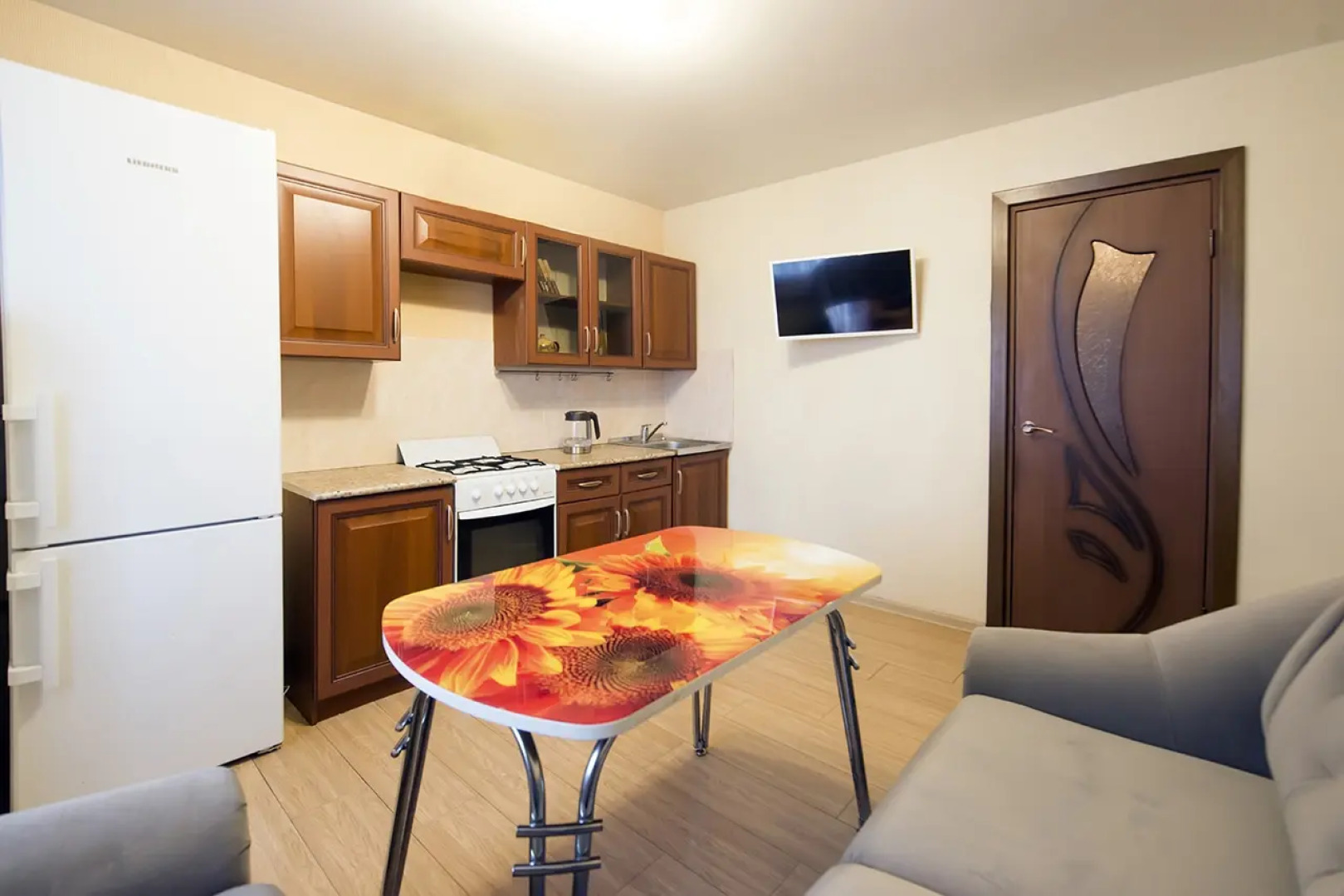 Квартира на Челюскинцев 62 НаСутки35