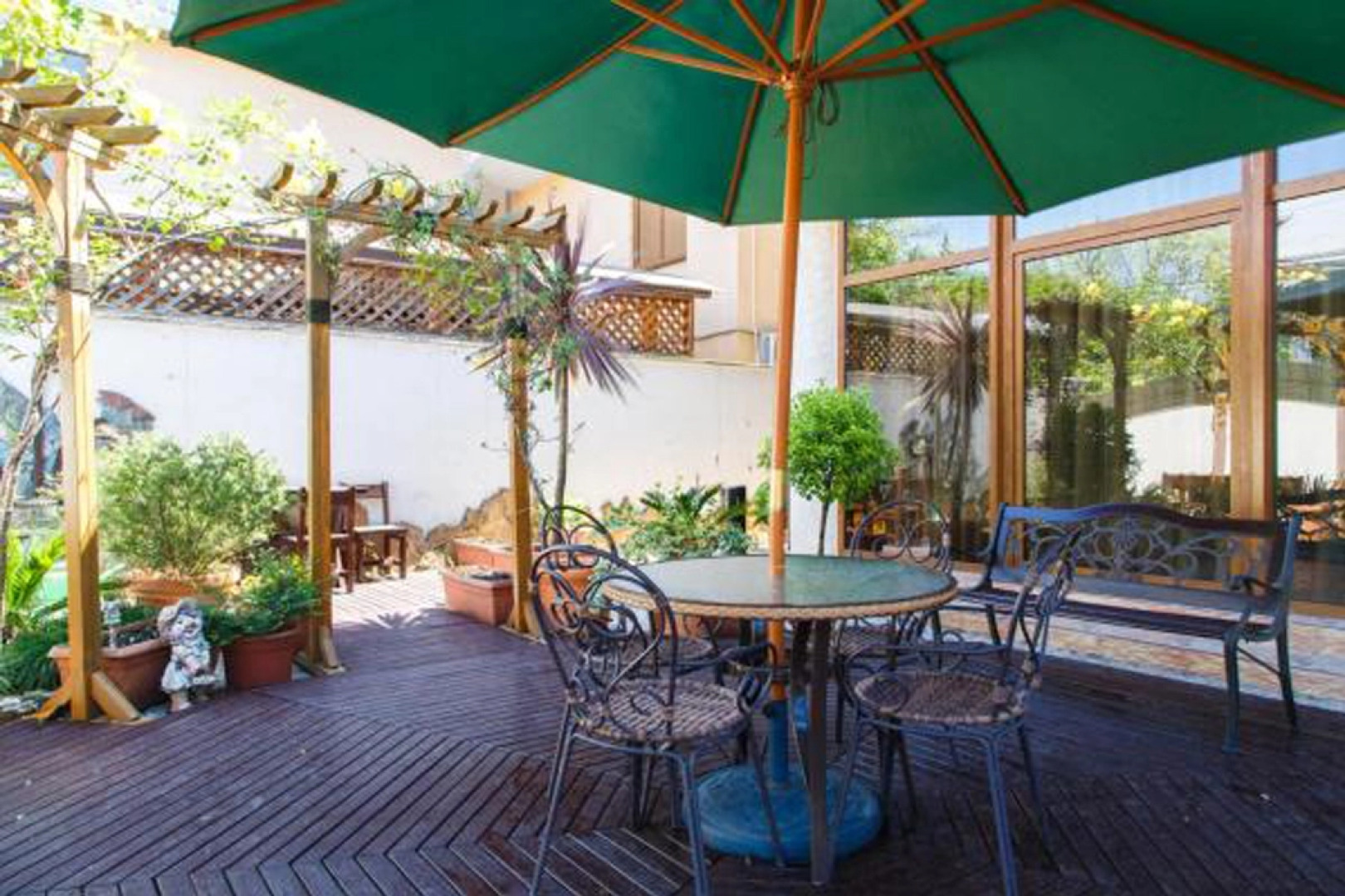 Гостевой Дом Лаура