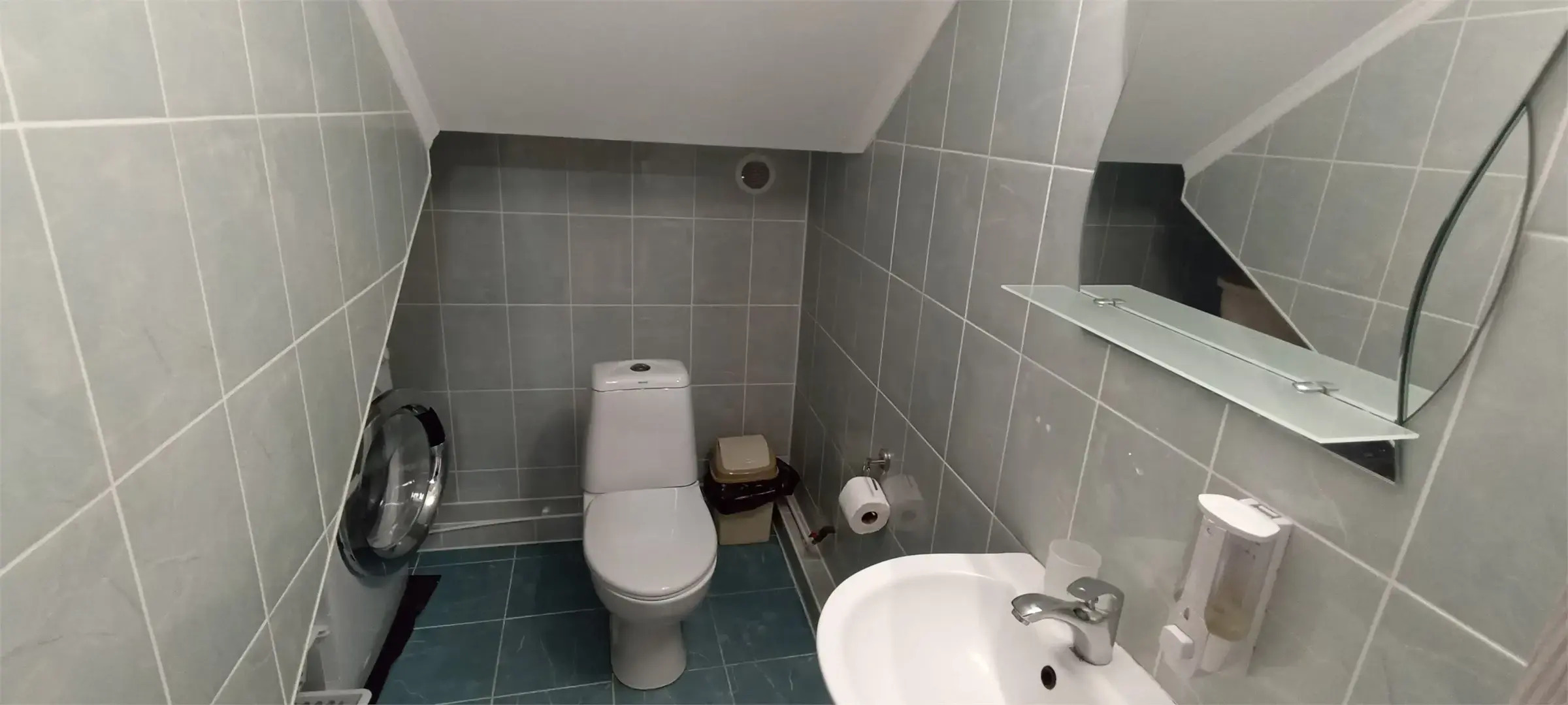 Апартаменты №4 Стандарт, 1 линия, боковой вид на море (4чел)