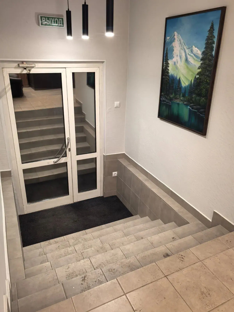 Отель Белая Ворона