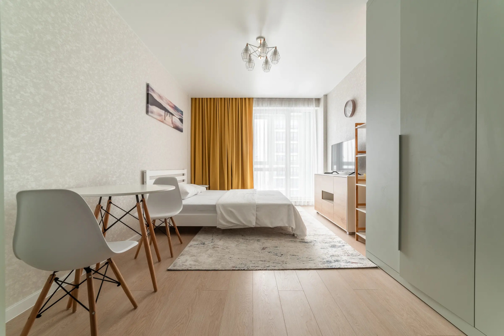 Апартаменты BelaTravel по адресу Игоря Лученка, д.13