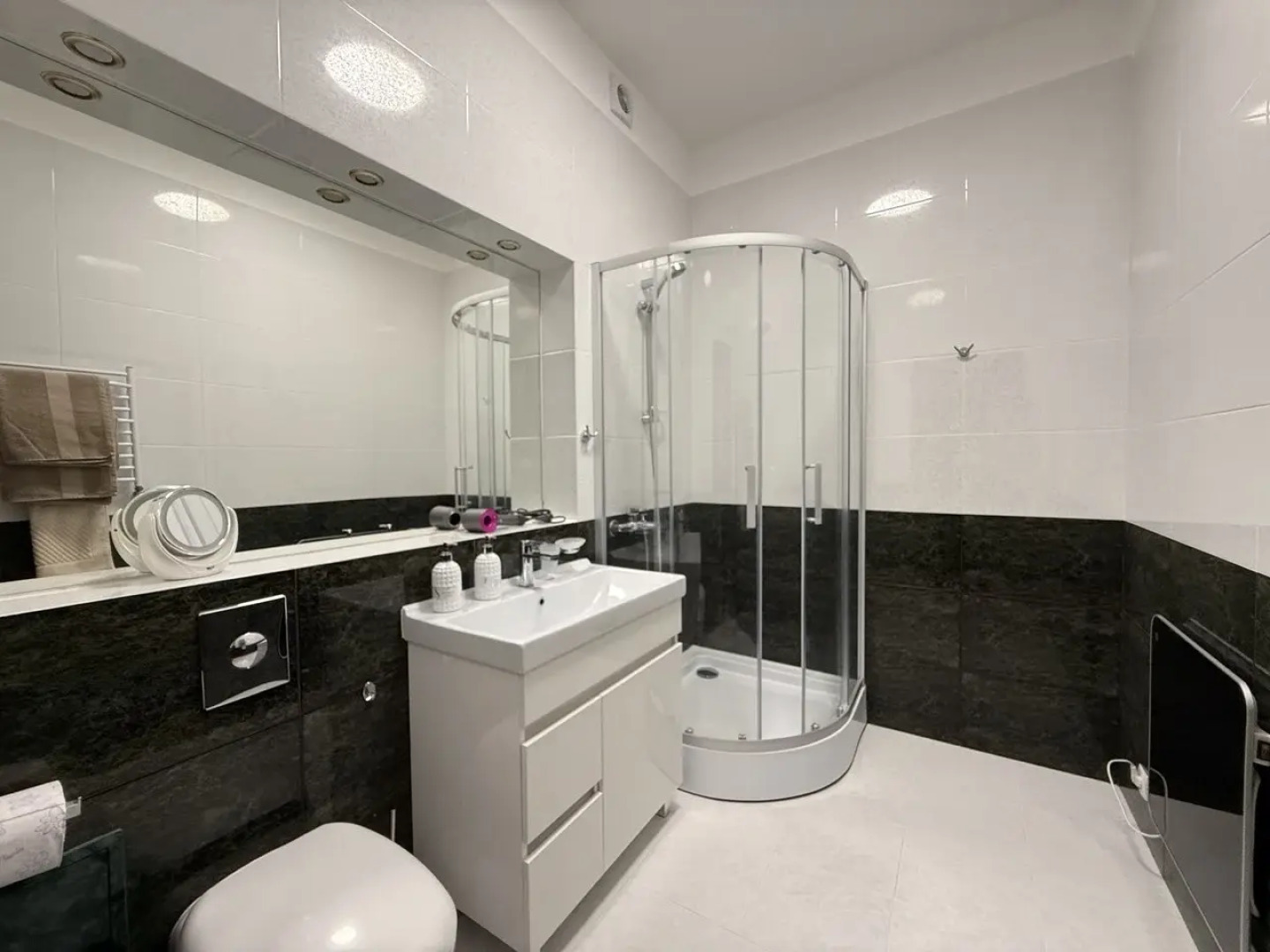 Квартира двухкомнатная рядом с Центральным парком