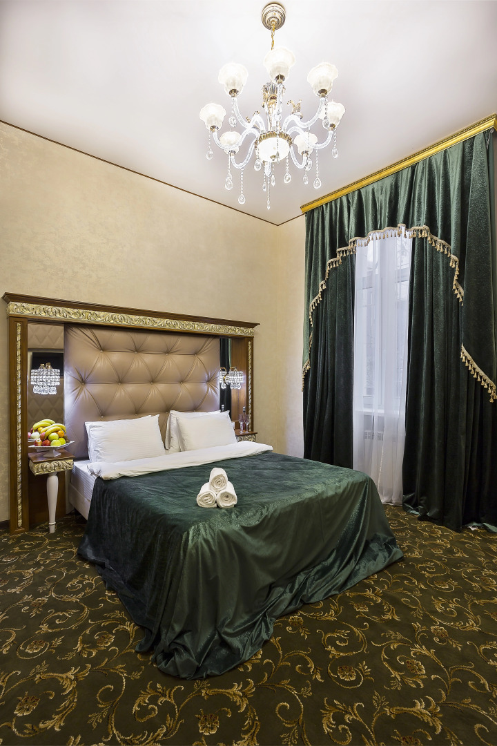 Отель Империя