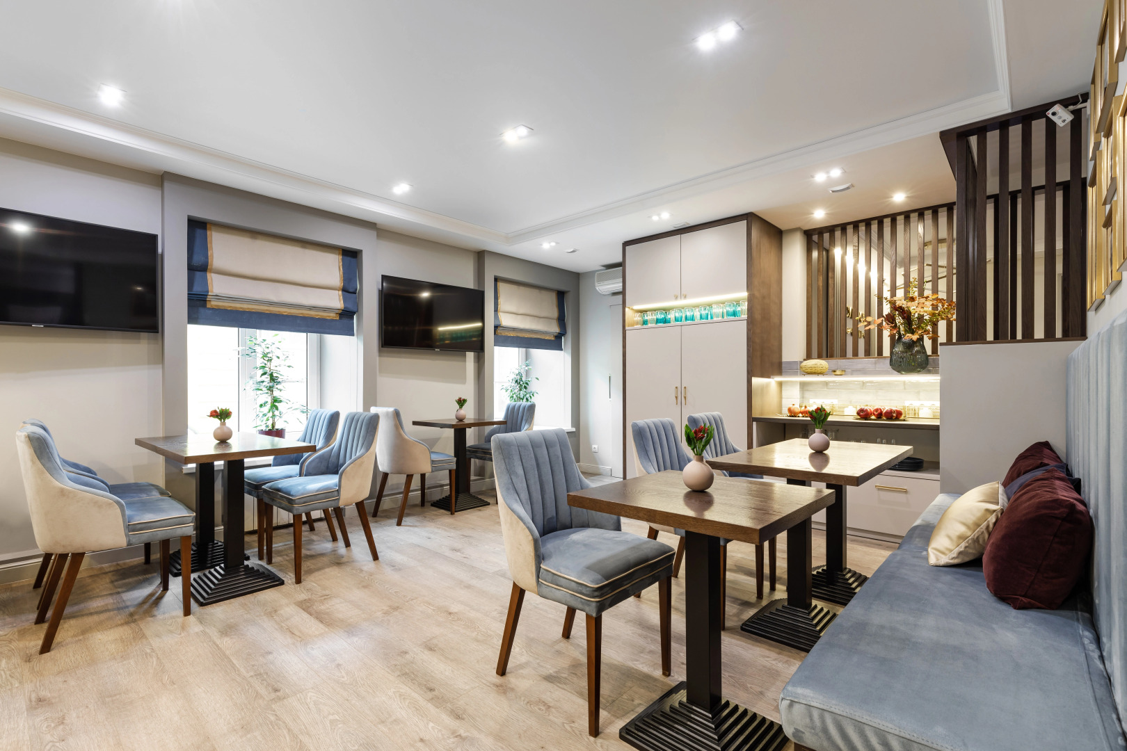 Отель Суворов