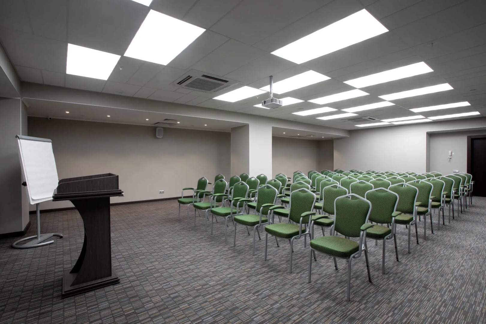 Holiday Inn Челябинск