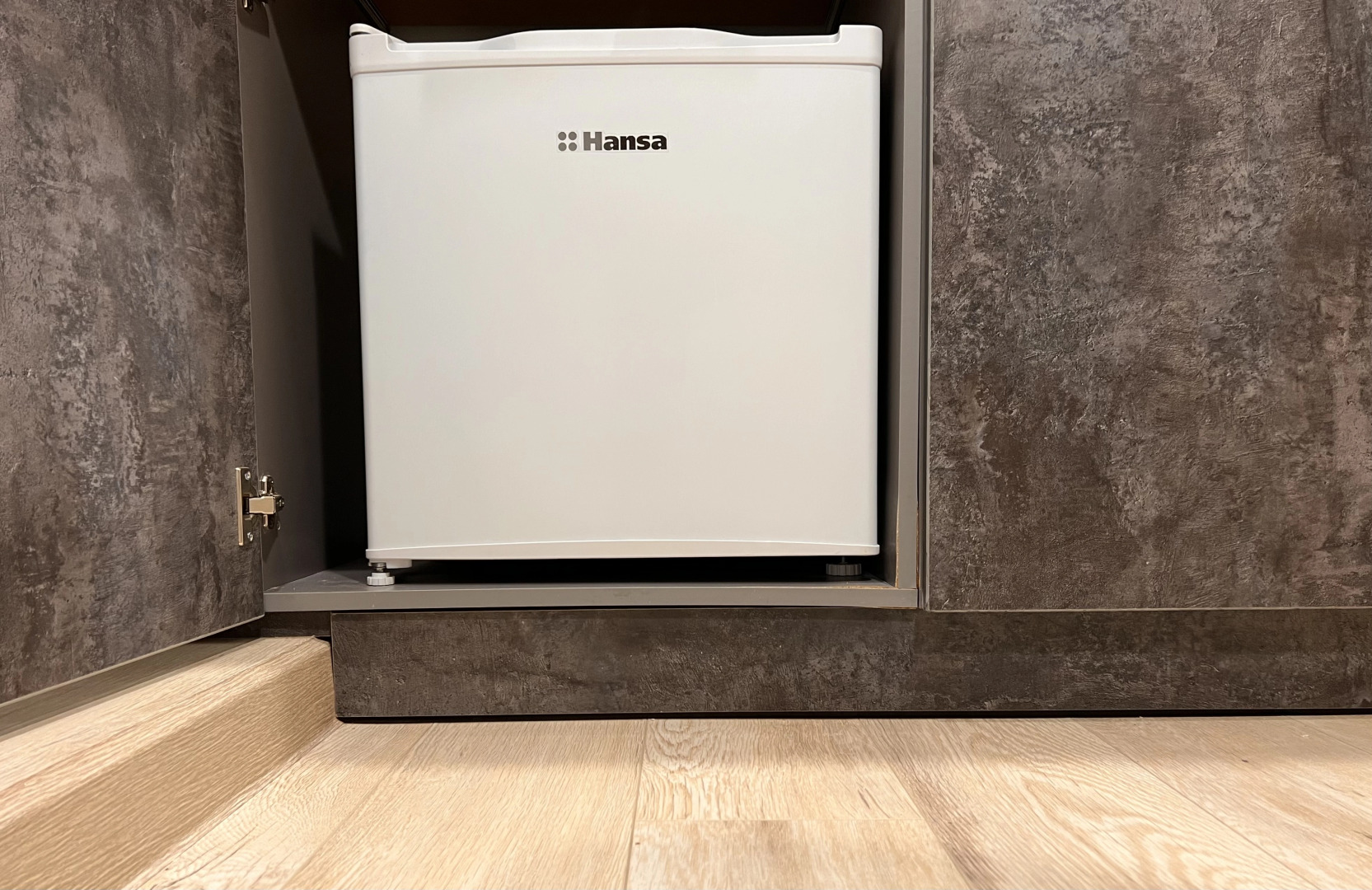 Апартаменты Scandi c двориком для курения, пр. Калинина 38 (1)