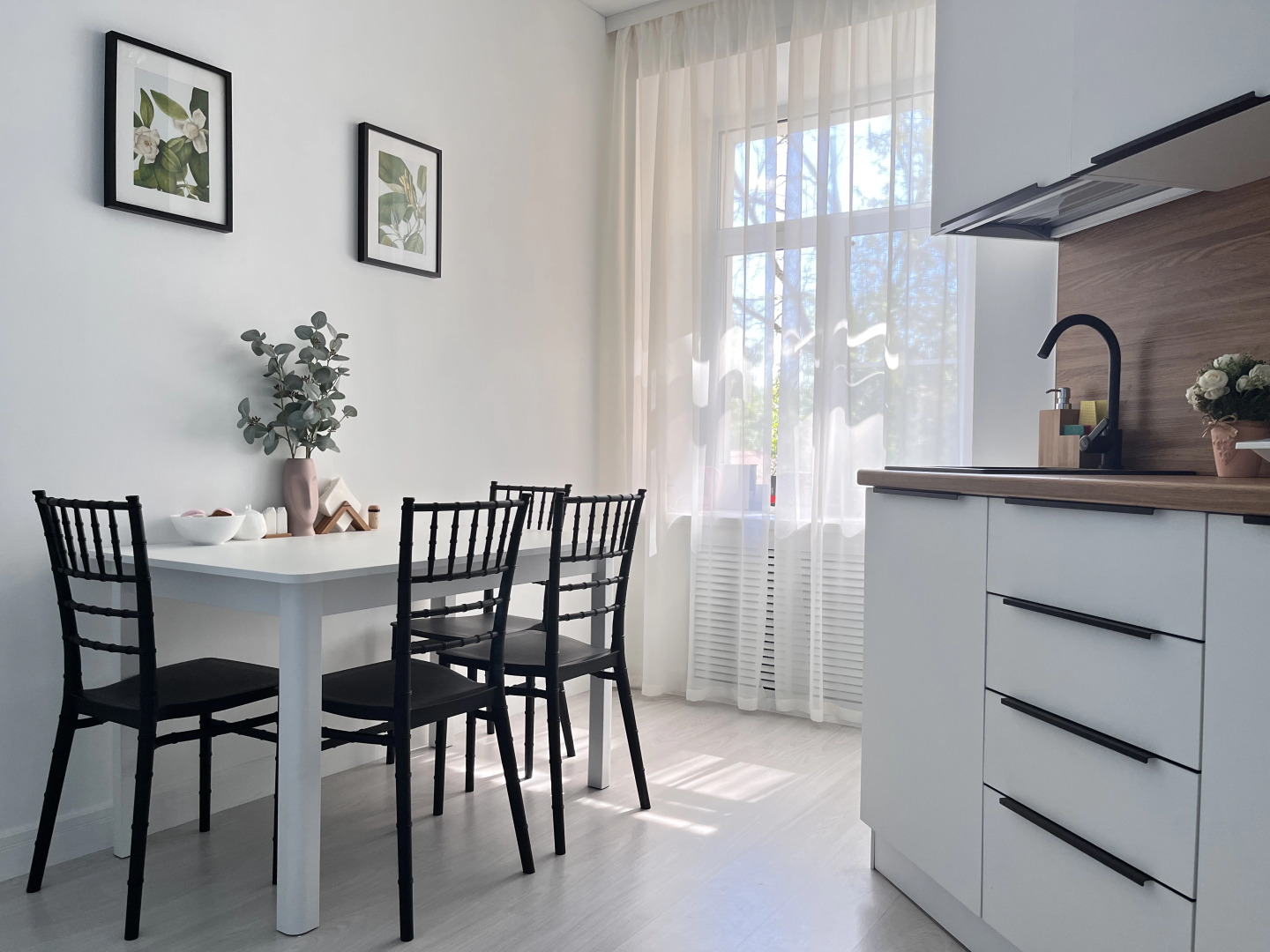 Квартира Ботаника в историческом центре от Wonderapart