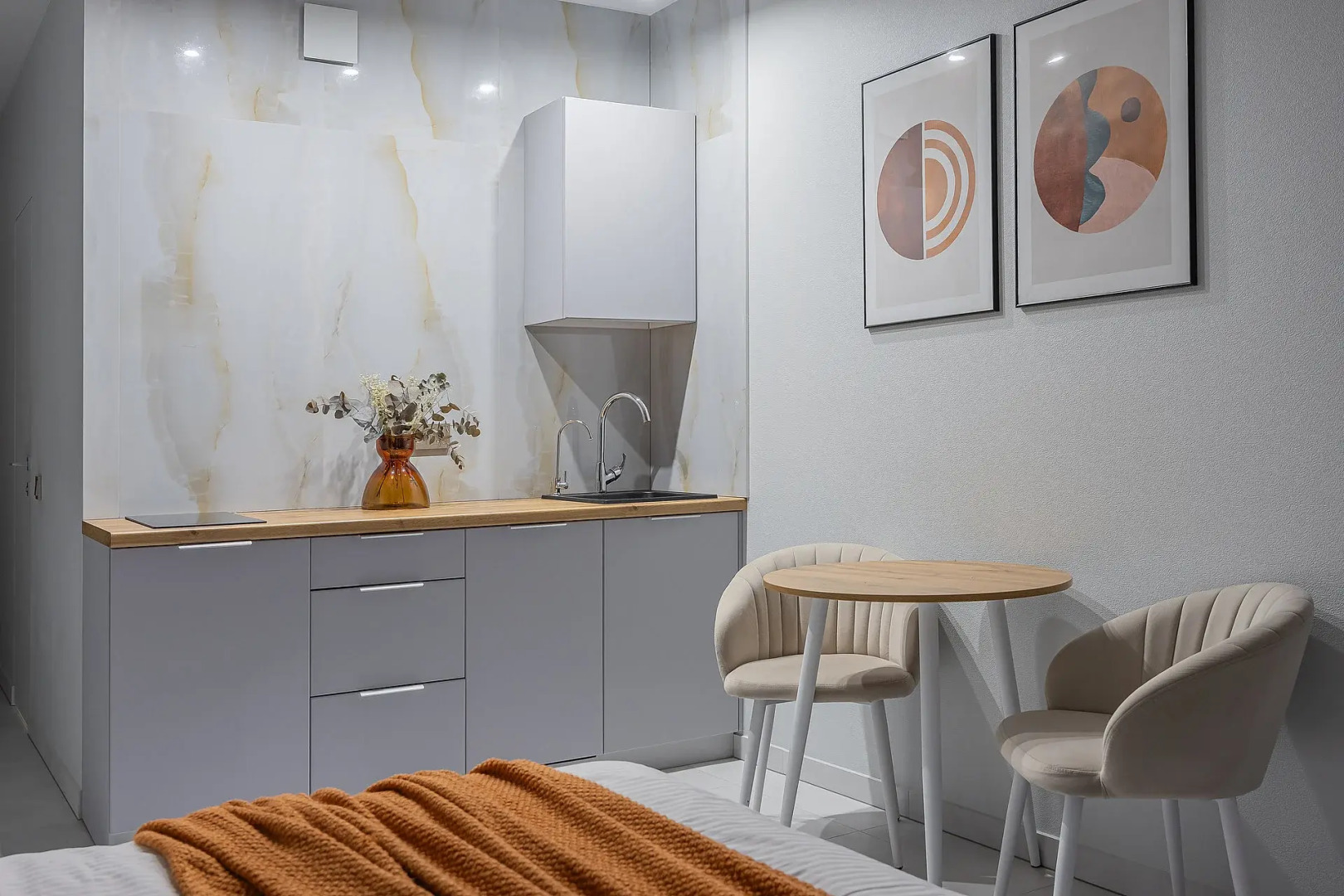 Апартаменты на Славянской 35/1 в Центре города Сова-Дом