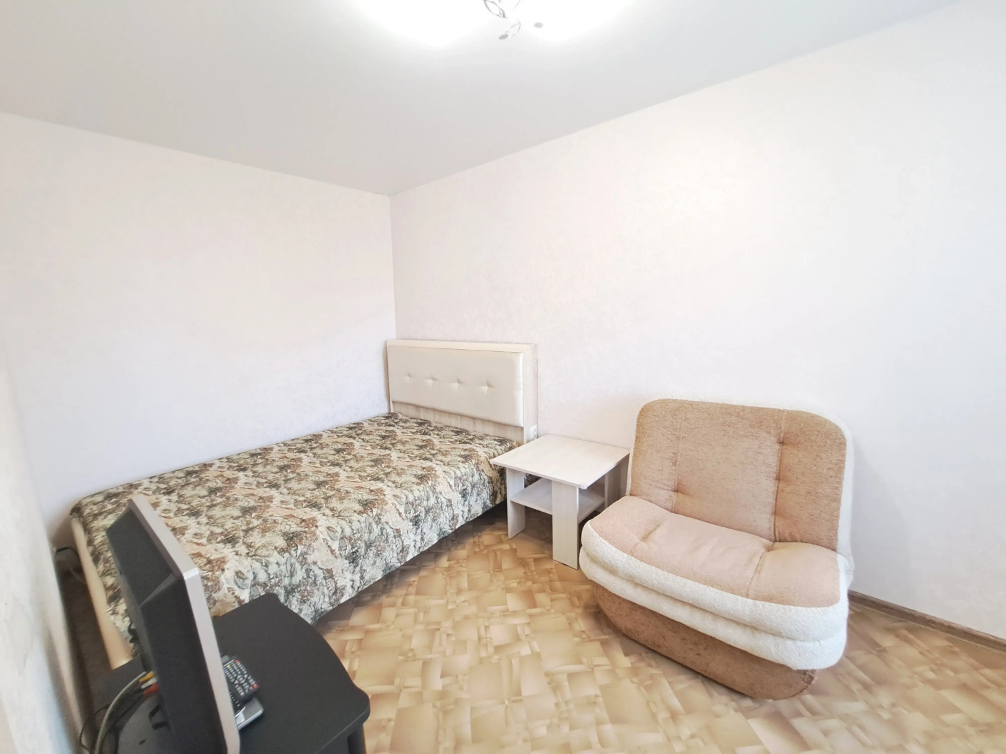 Квартира Двухкомнатная Проспект Комсомольский 15