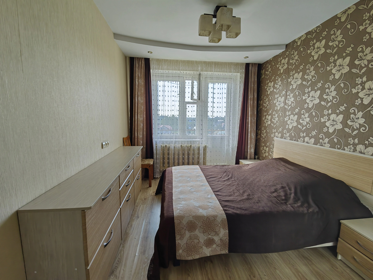 Апартаменты трехкомнатные  у Елены