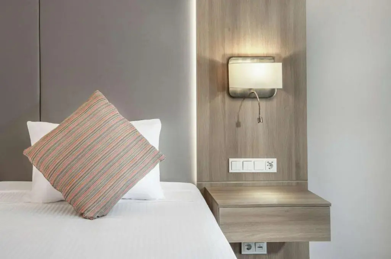 Ночлег и завтрак (B&B) Steigenberger Nile Palace Luxor Travel