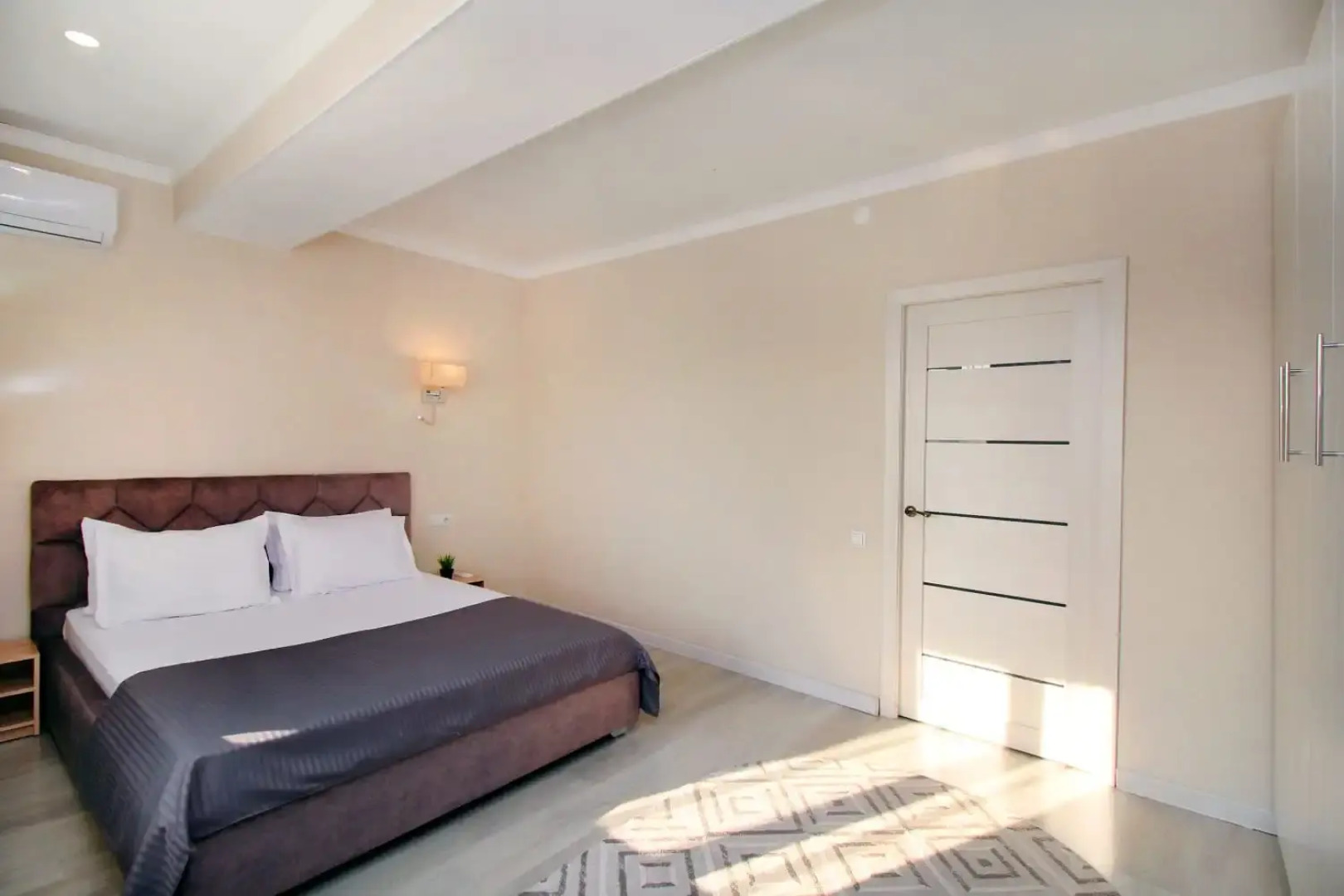 Апартаменты Шевченко 85