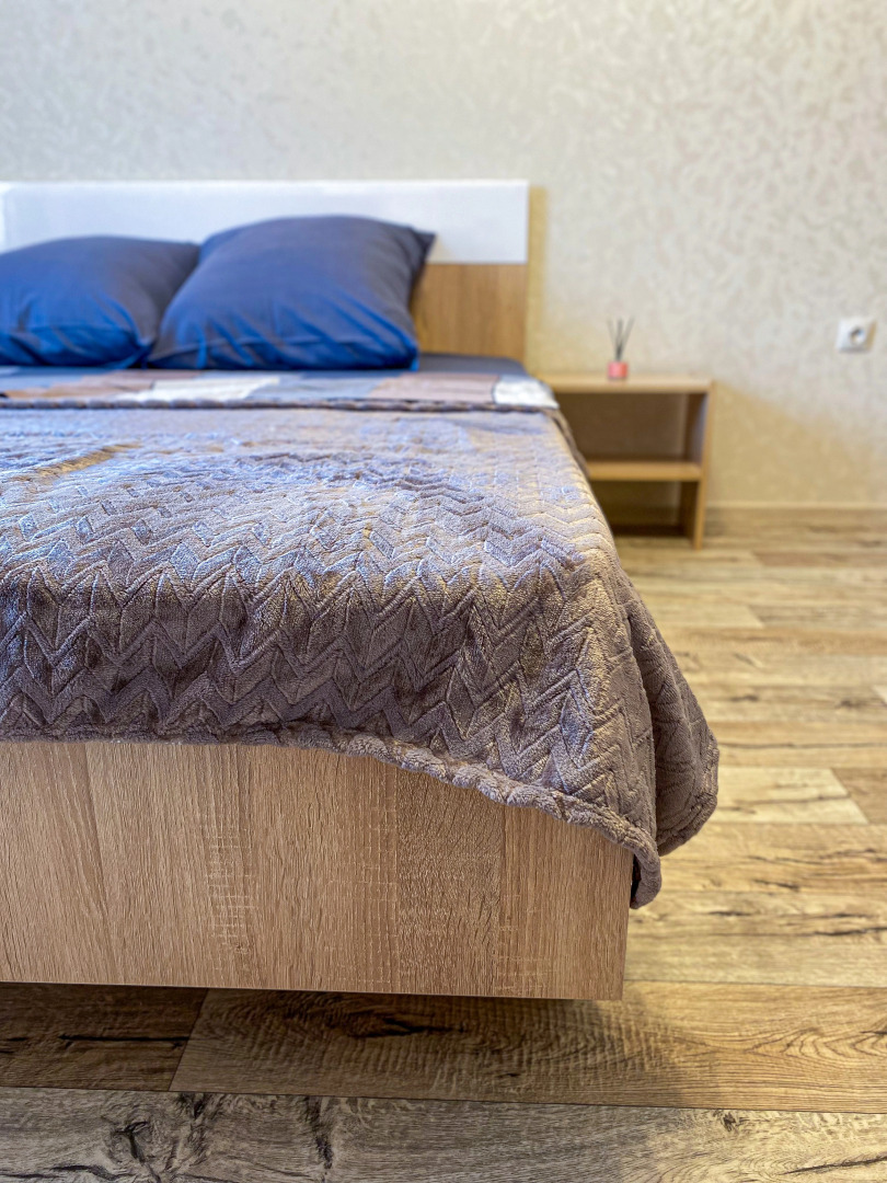 Квартира Апартаменты с Шикарным Видом из Окна на ул. Селезневской.