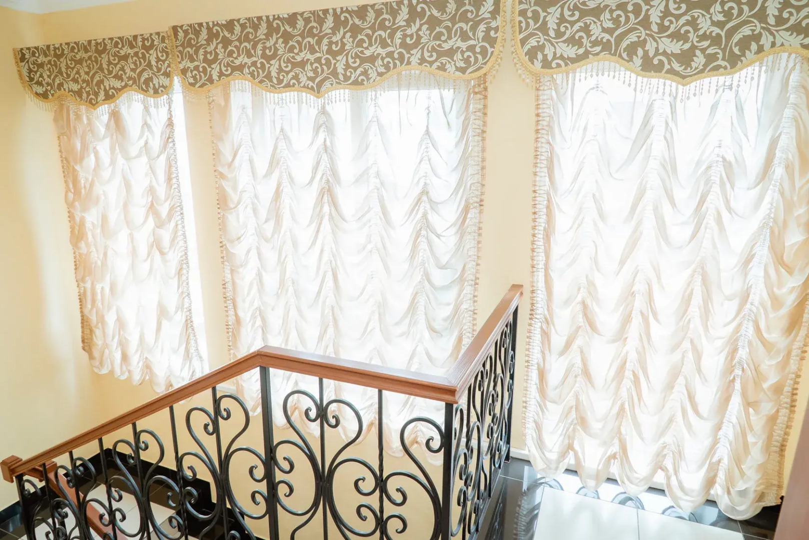 Отель Корона