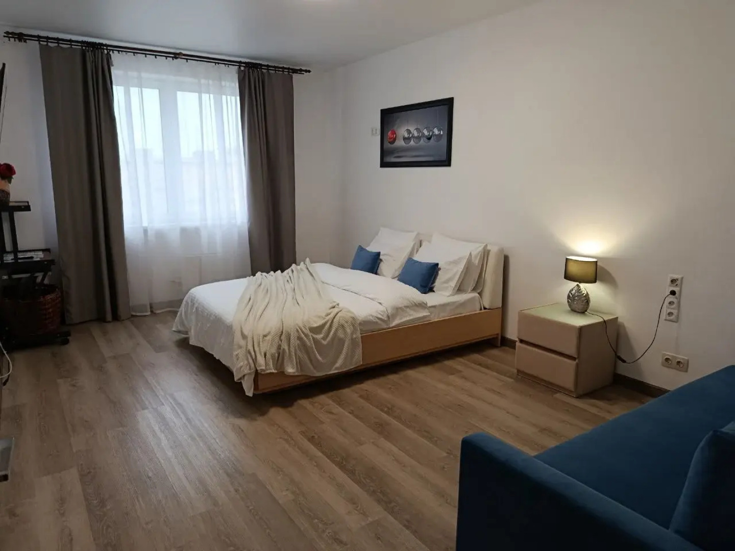 Квартира AlexHome РП Свердловский Строителей 9