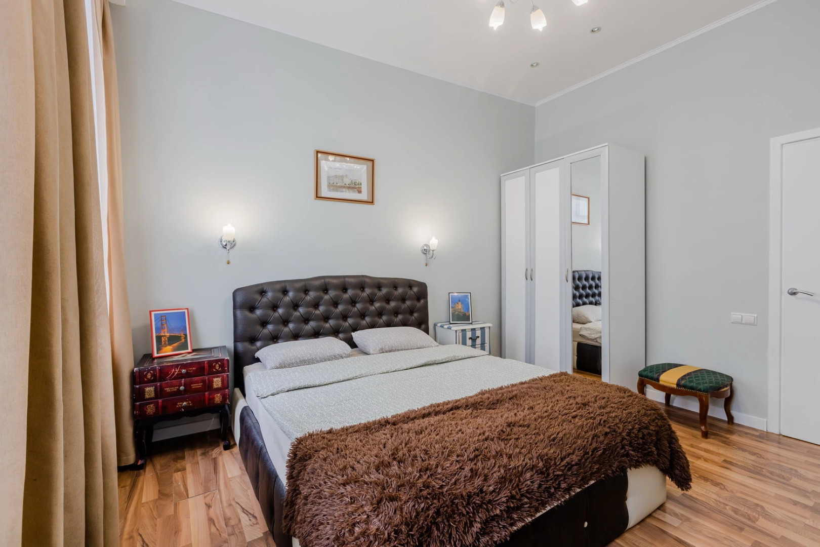 Апартаменты SpbStay с сауной на Невском проспекте 124