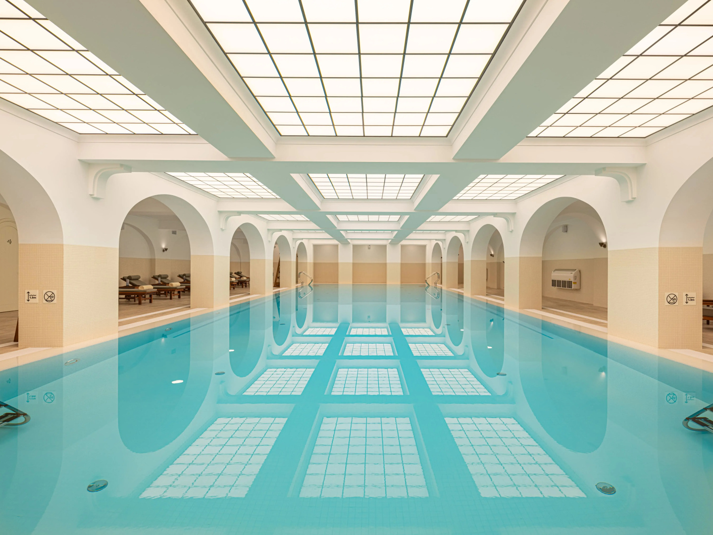 Отель RODINA Grand Hotel & SPA Irkutsk 5*