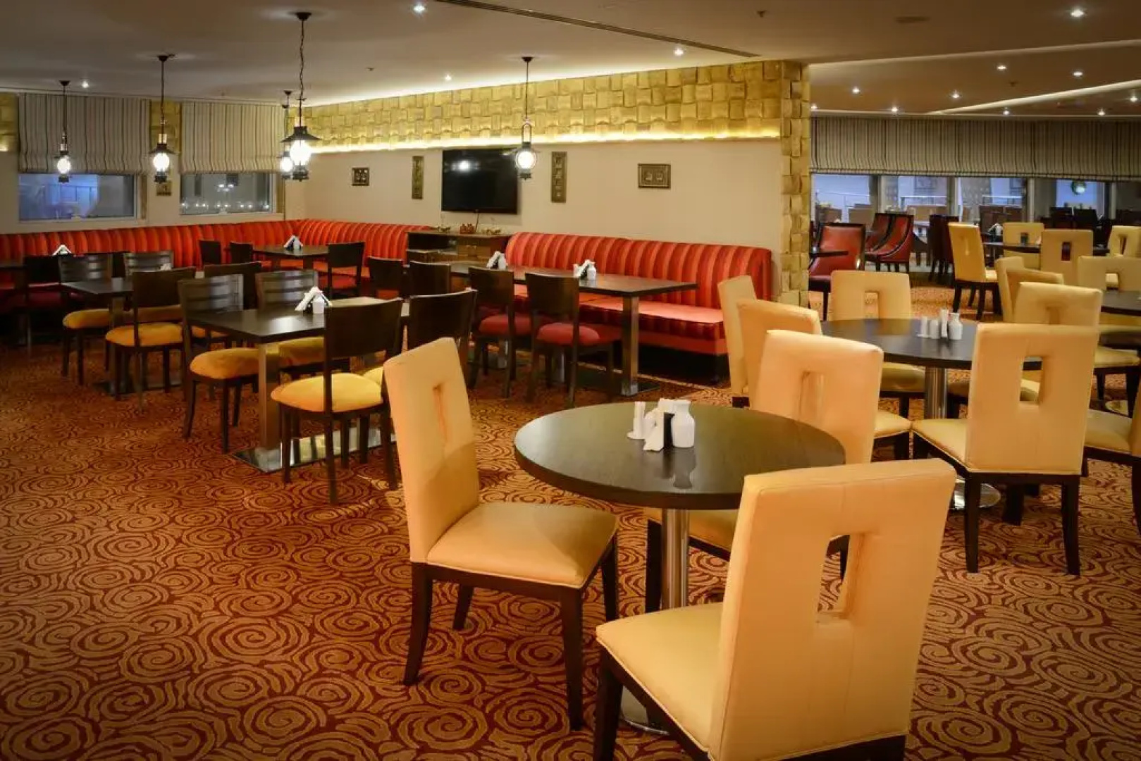 Golden Ocean Hotel