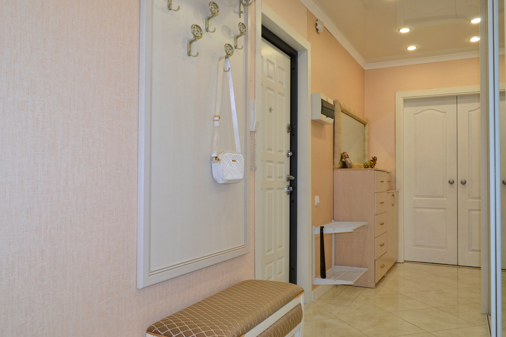 Квартира ЭмиЛи Центр — Современные апартаменты для вашего отдыха