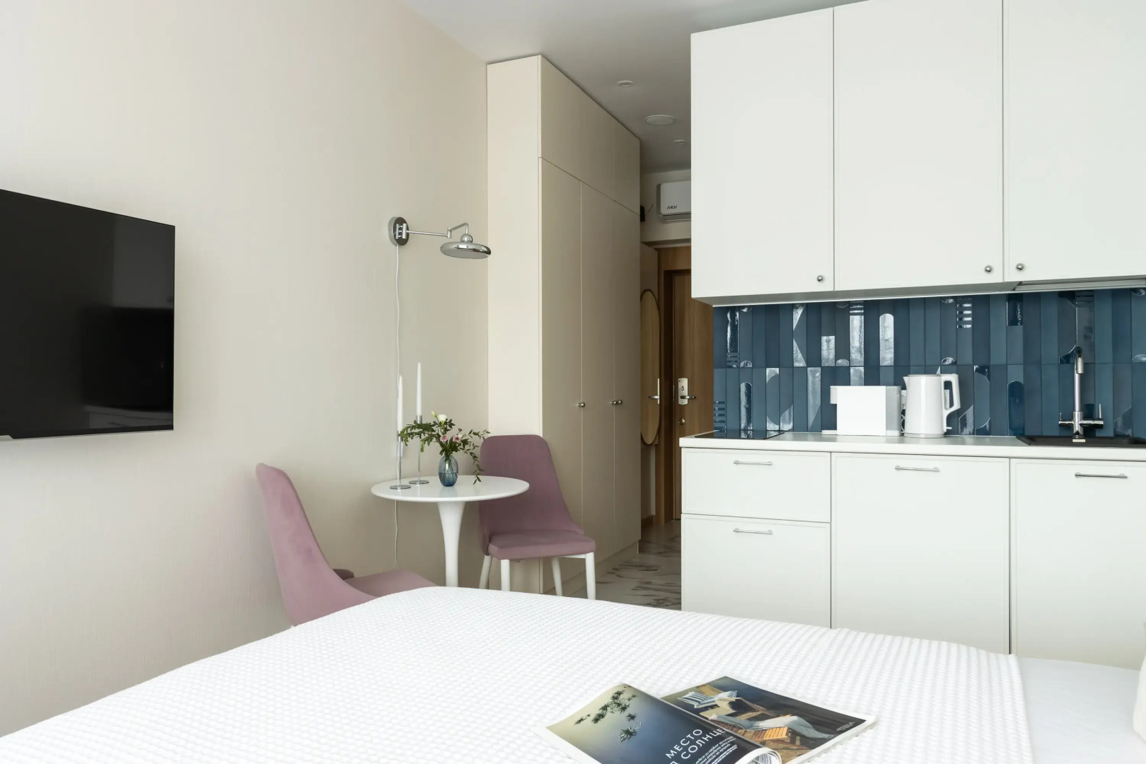 Апартаменты студия 525