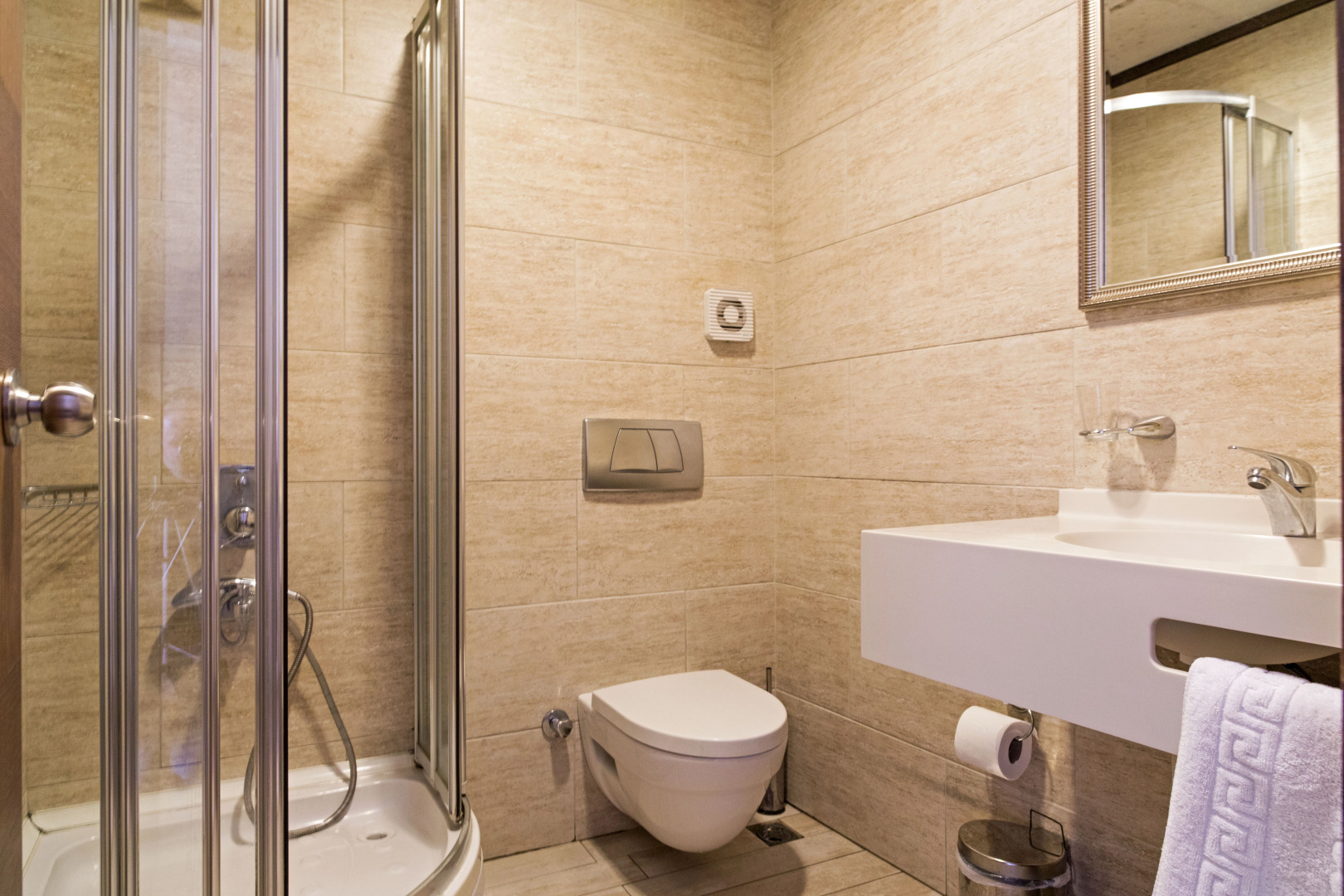 Хостел Bucoleon