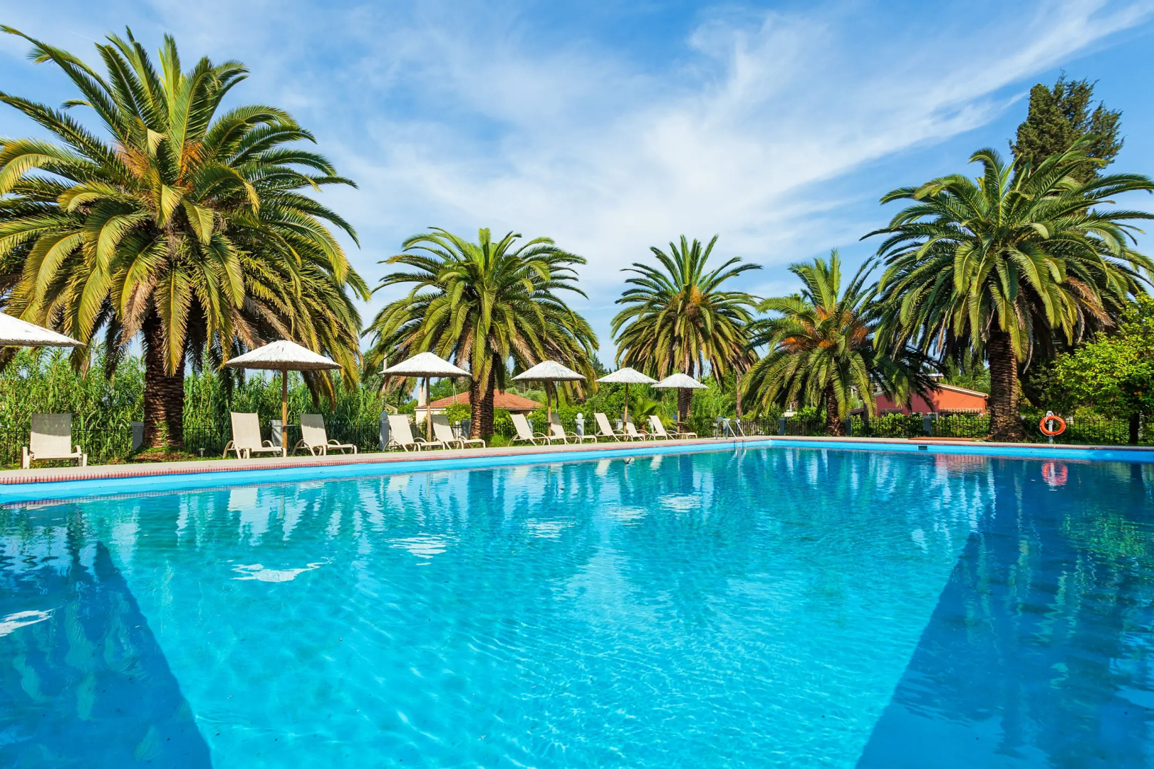 Отель Silver Bay