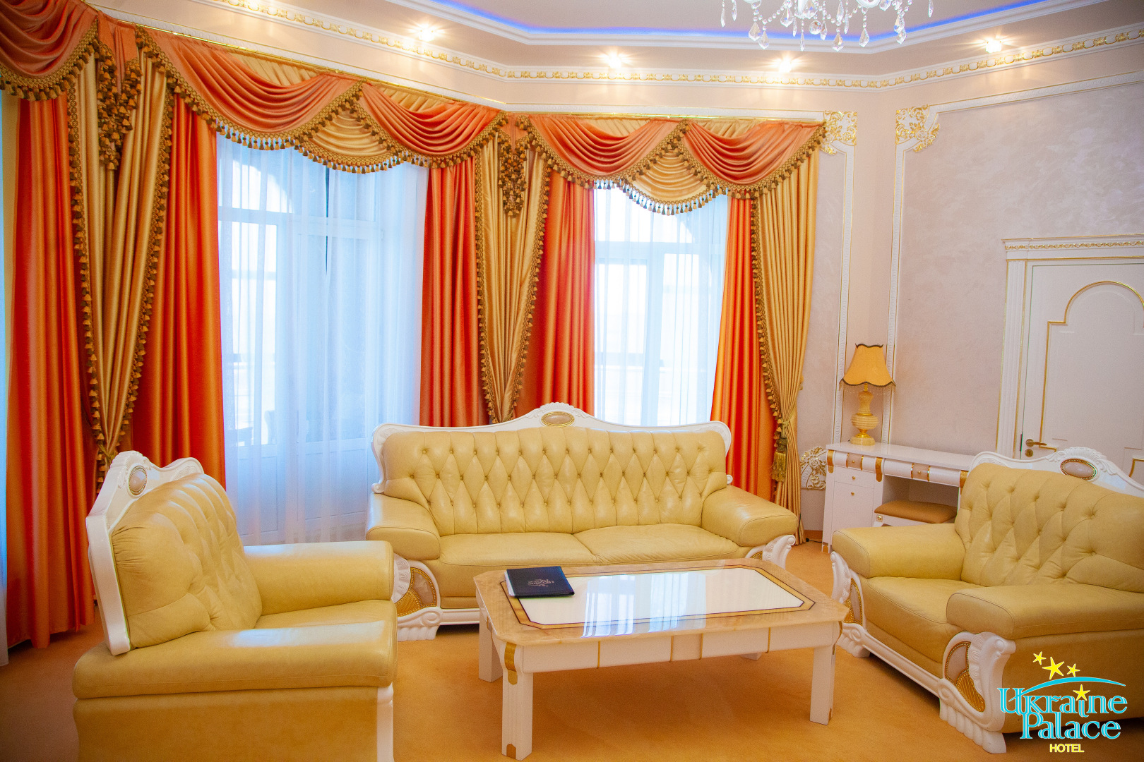 Отель Палас