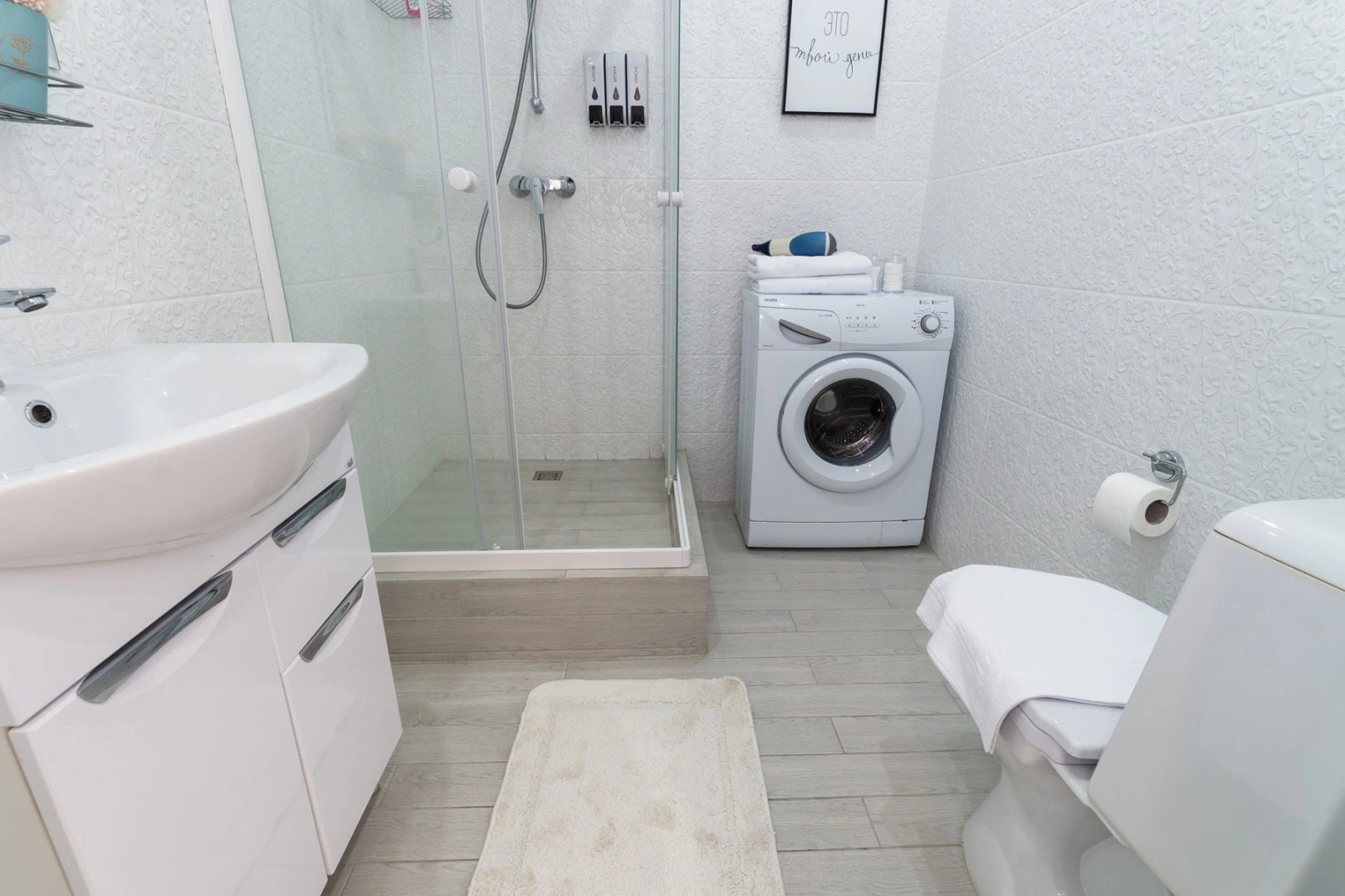 Апартаменты на улице Харлампиева 44