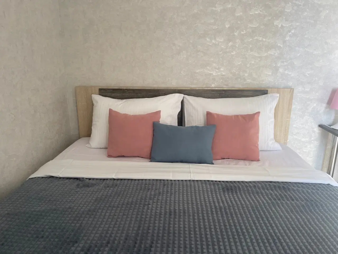 Апартаменты у пляжа Омега и парка Победы