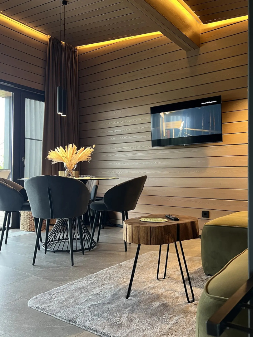 Частный дом Lakeside house