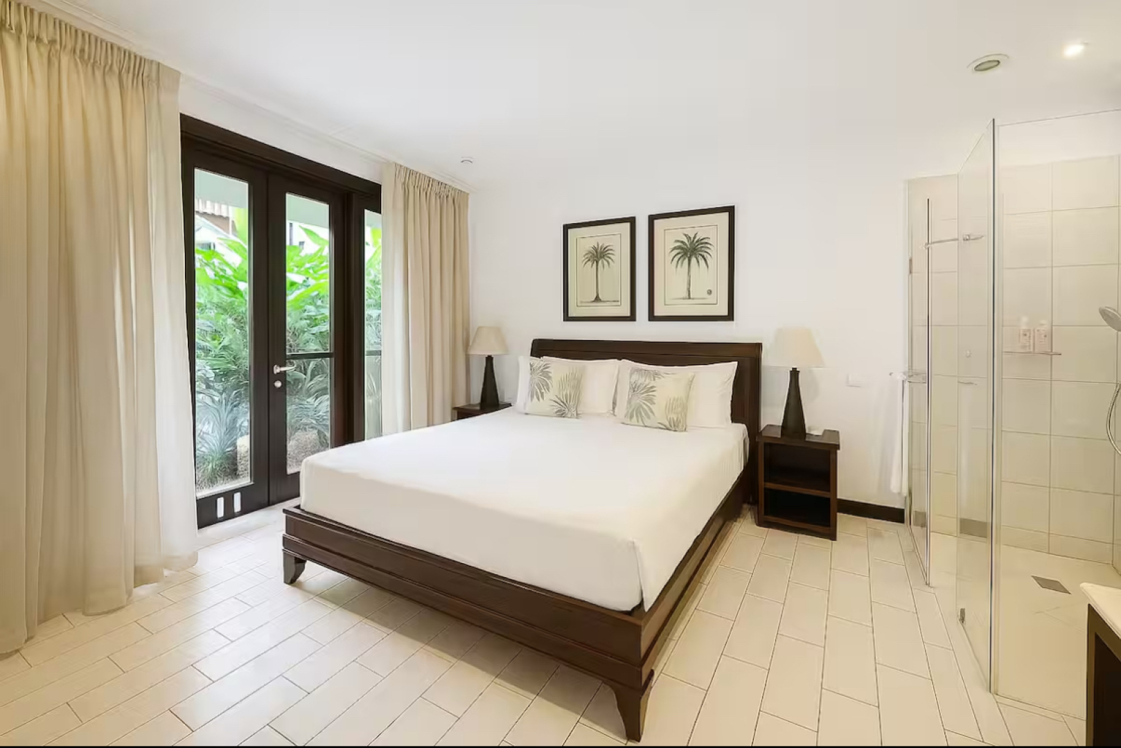 Вилла с Выходом на Пляж Eden Island