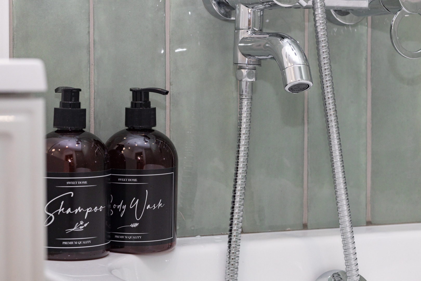 Квартира стильная студия рядом с метро Горки