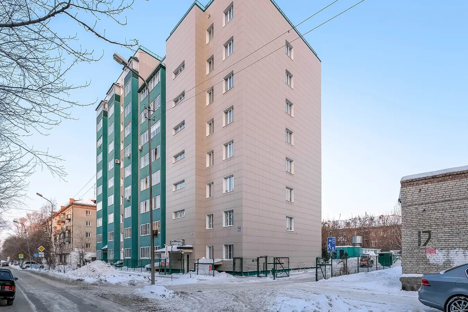 Квартира рядом с Мнтк им. Федорова и Ск Заря