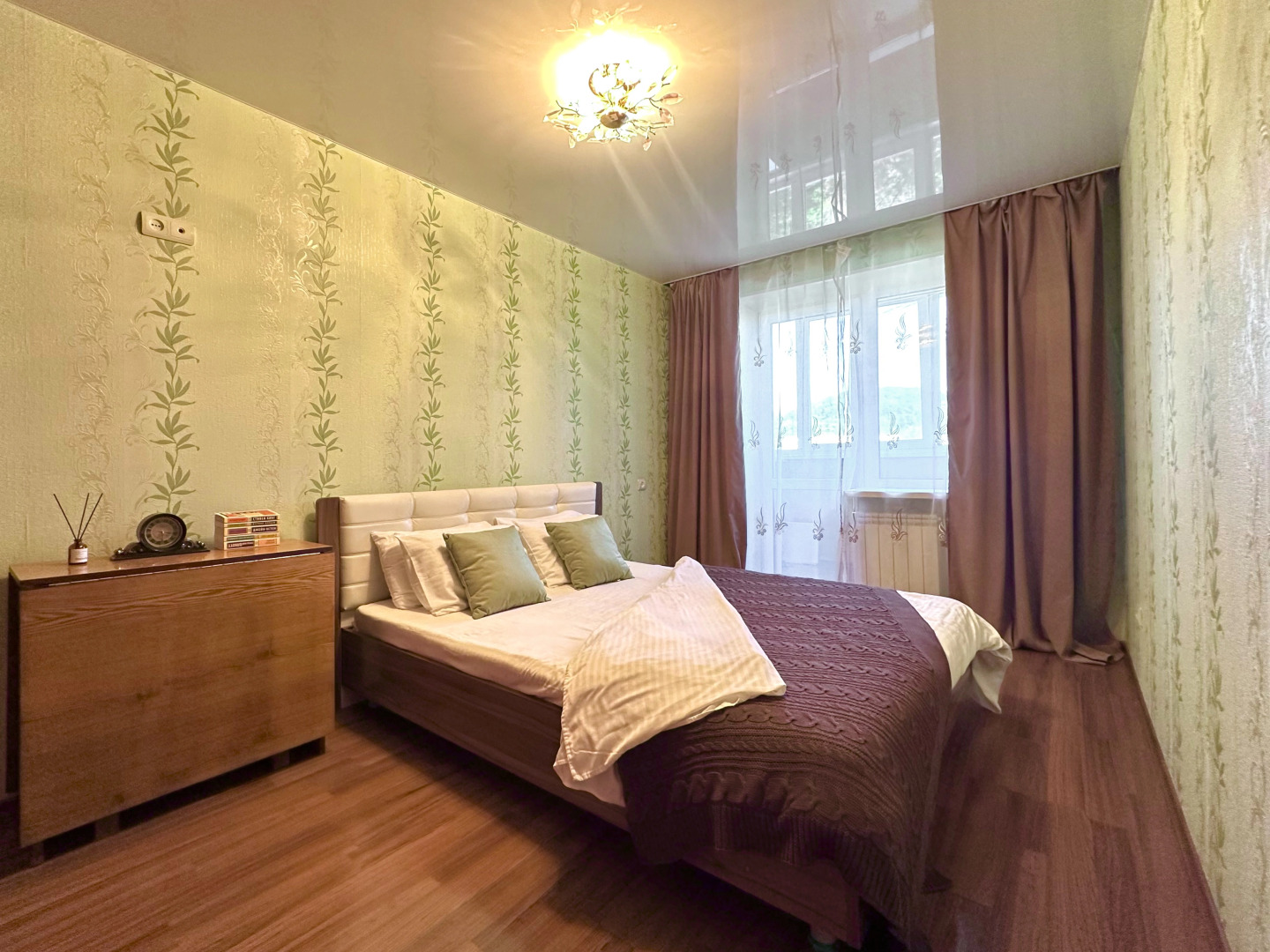 Апартаменты на 100летии 128а на 4х человек