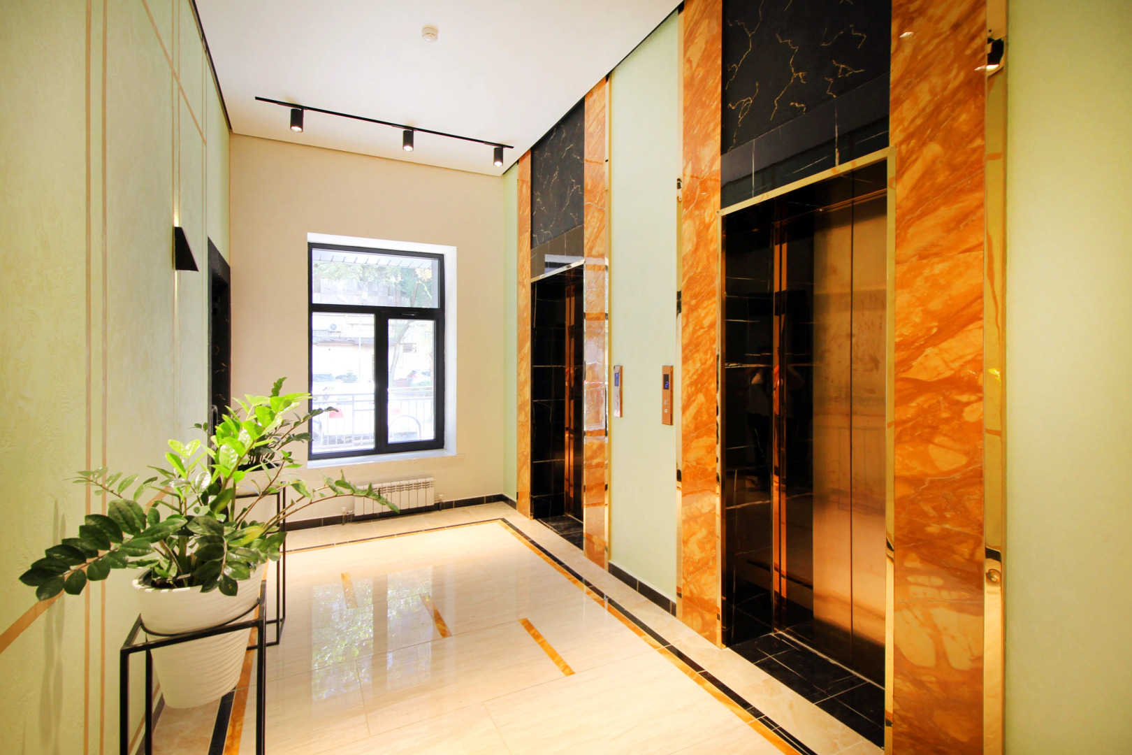 Апартаменты Great cozy Apt in the heart of the city