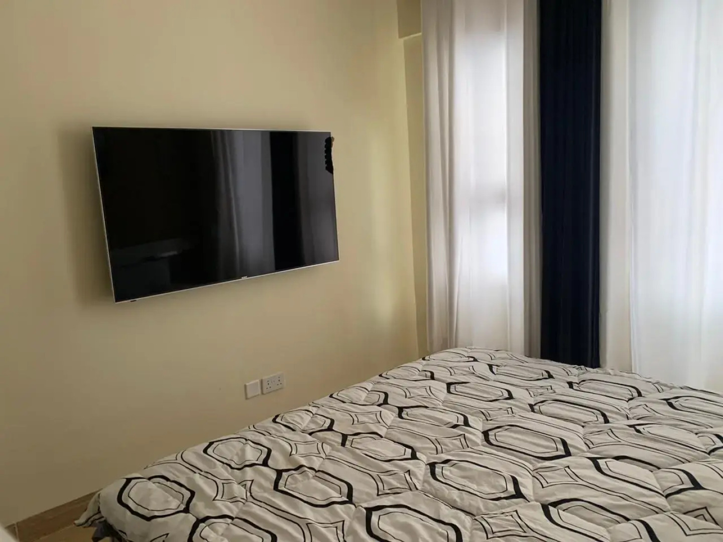 Апартаменты Enzi Heights Apartment B0708