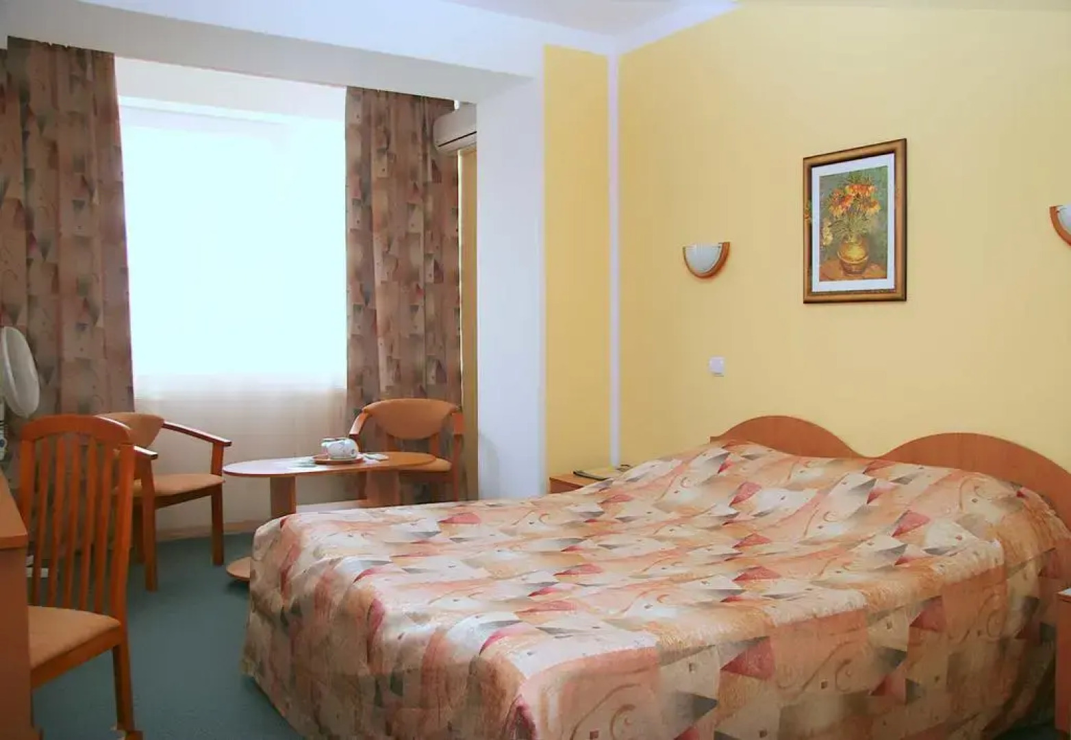 Отель «Август»