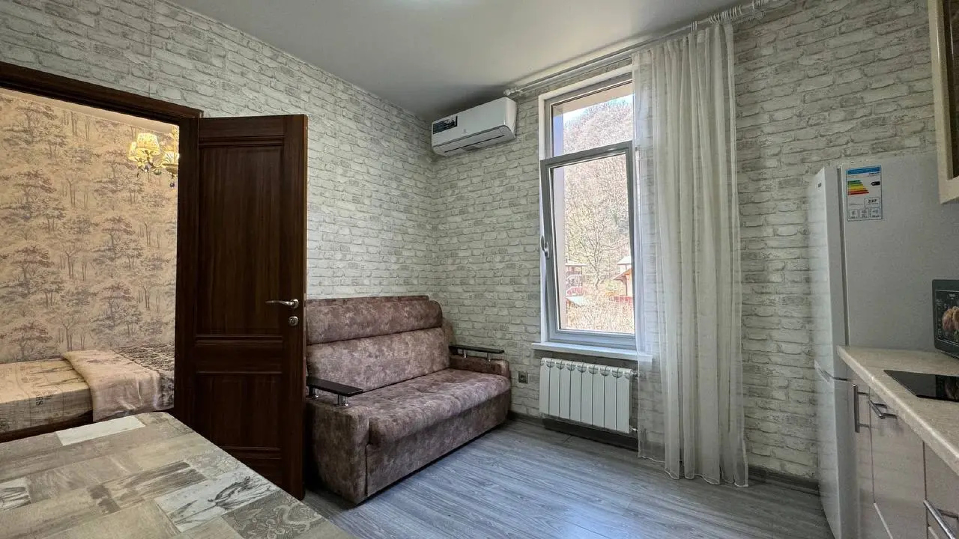 Квартира с отдельной спальней и видом на горы на Березовой 28/1 Я на море