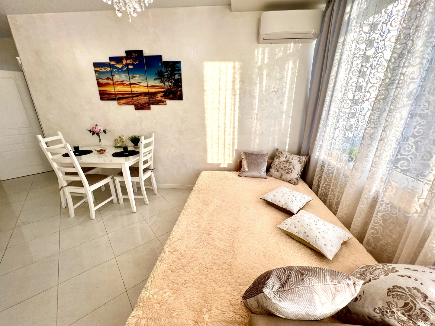 Апартаменты на Ново-Садовой, 106 (лит. О)  с видом на реку Волгу