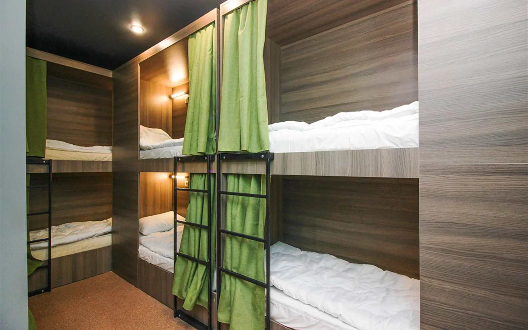 Хостел Планета