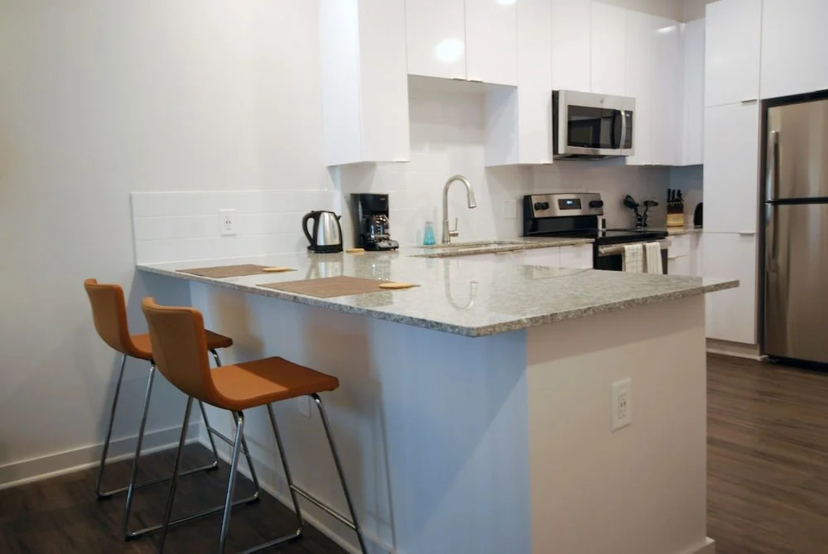 Апартаменты Spectacular Apartments by BCA Furnished